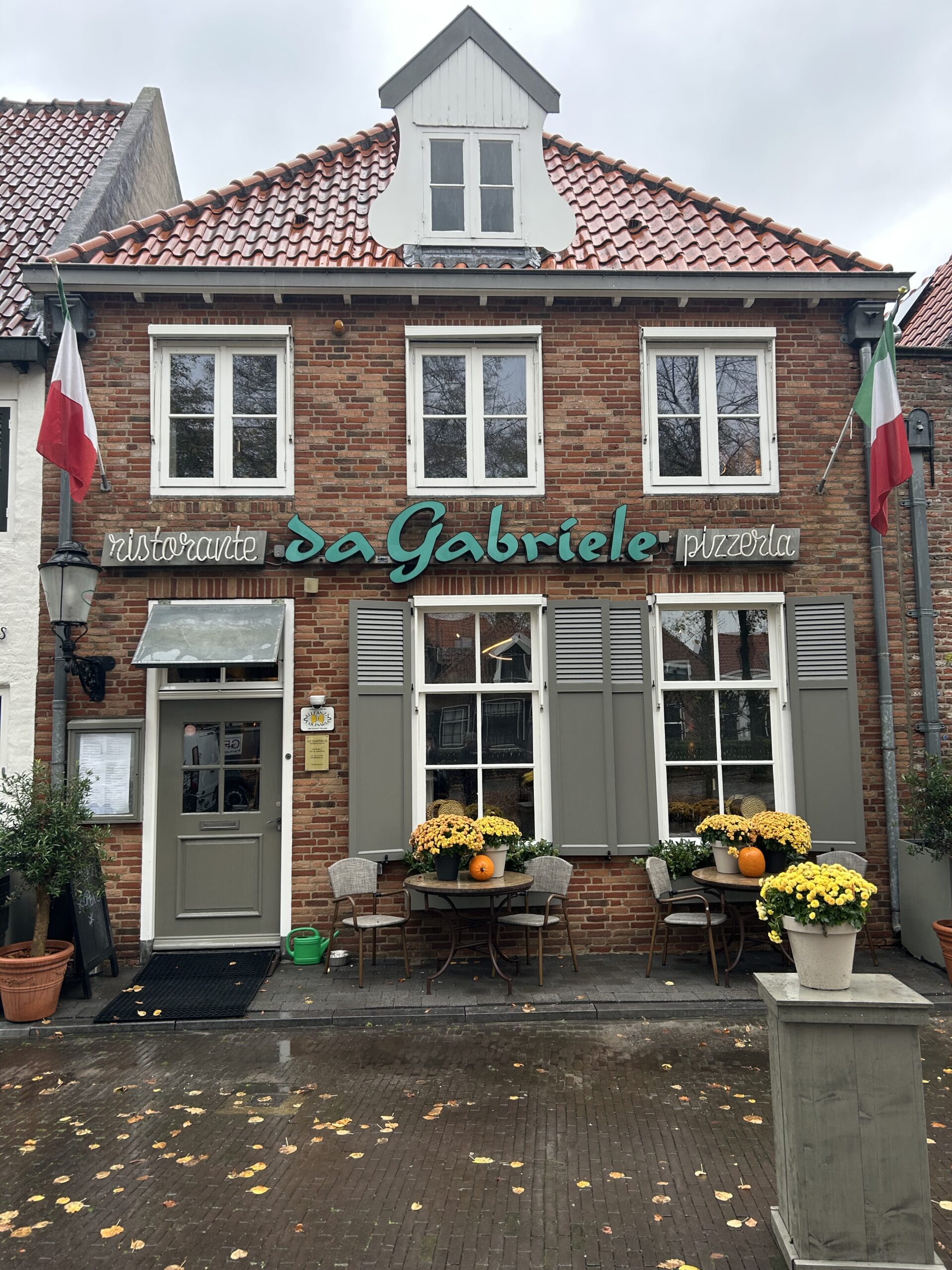 Gevelreiniging bij een horecapand